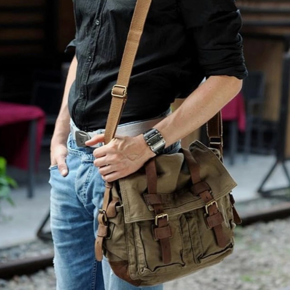 NWT Berchirly Messenger Bag in Coffee